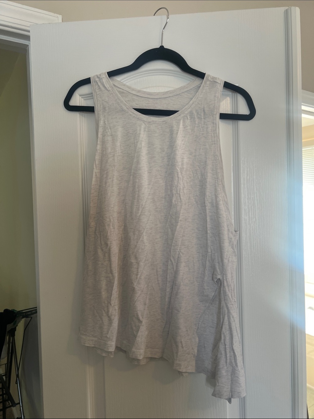 lululemon athletica Light Gray Scoop Neck Swing Tank